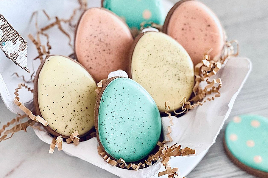 Easter Cookies by Anna Cakes Shop in Downtown Oakville