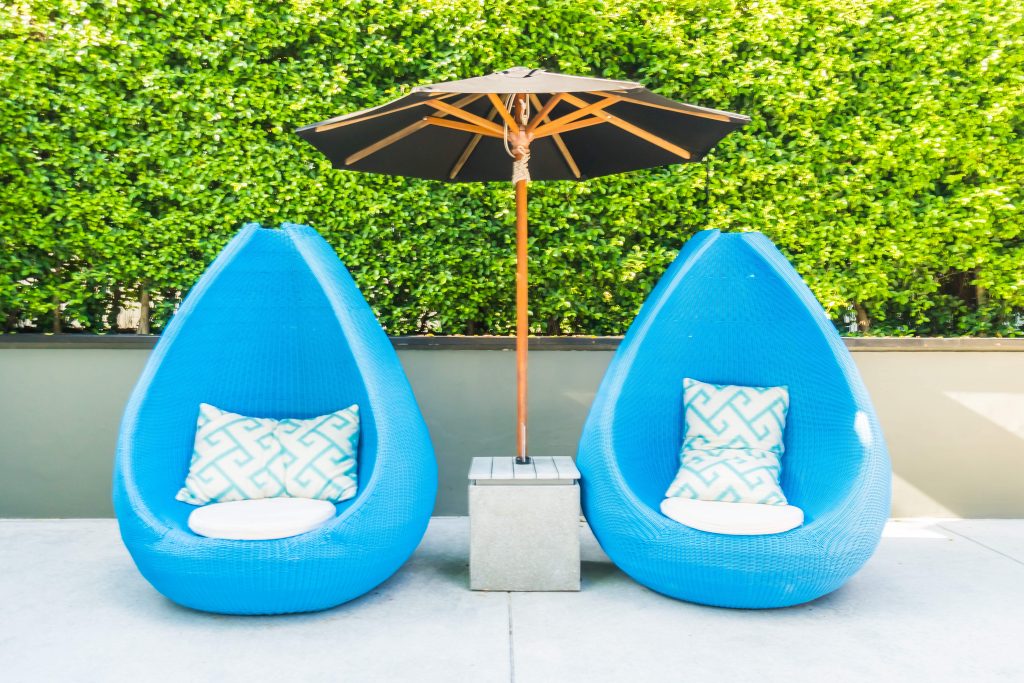 Patio Paradise: Elevate your Backyard Living Space With This Summer’s Trends