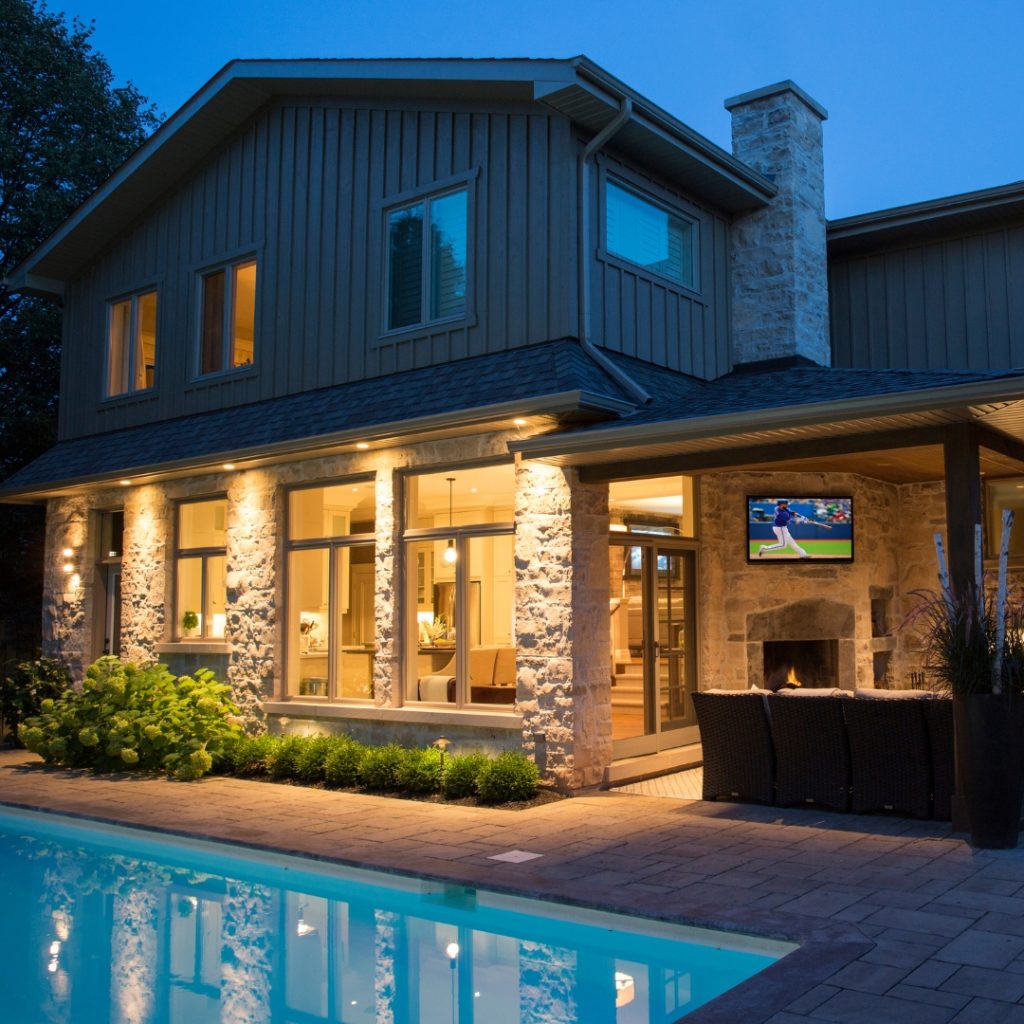 Summer Nights: Maximize Your Time Outside With The Right Lighting