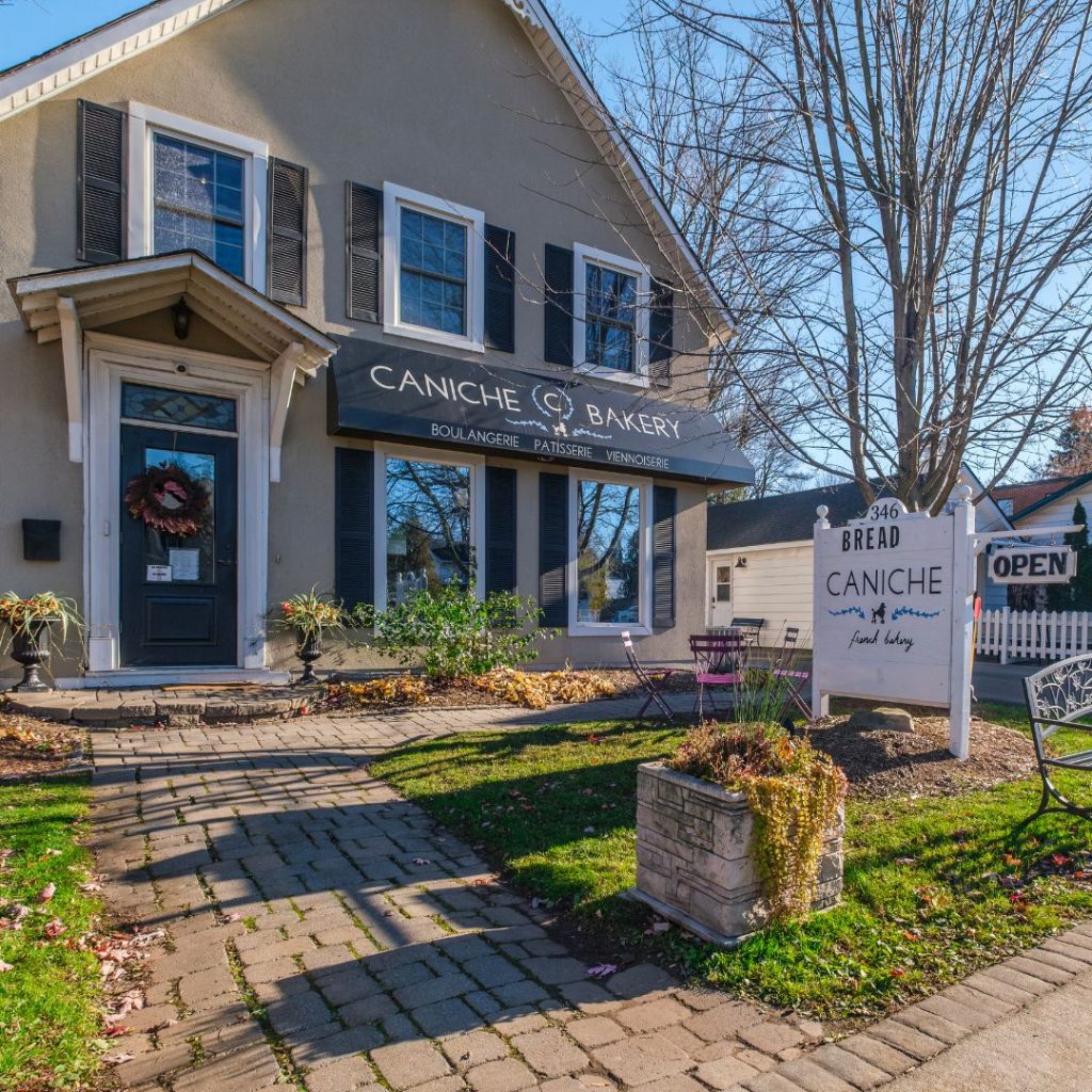 Caniche Bakery